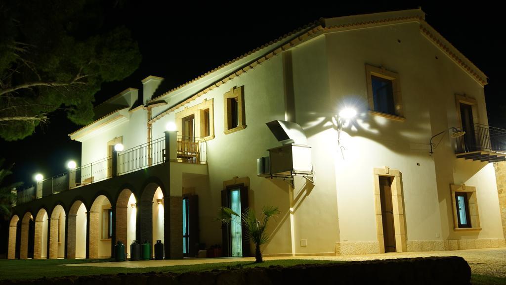 Villa Agriturismo Feudo Muxarello Aragona Exterior foto