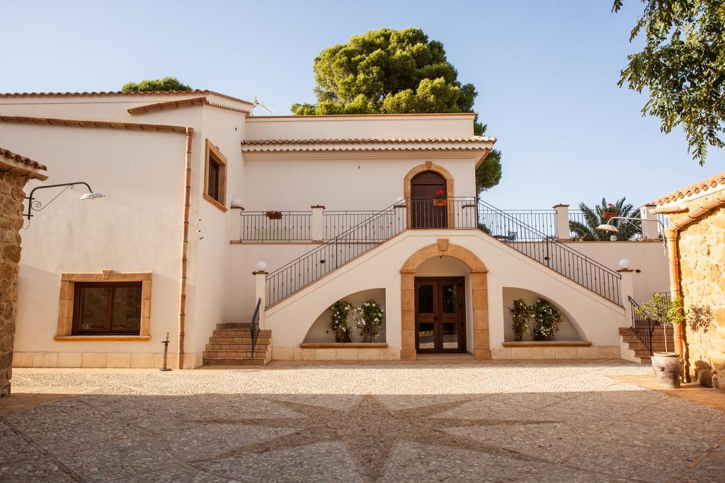 Villa Agriturismo Feudo Muxarello Aragona Exterior foto