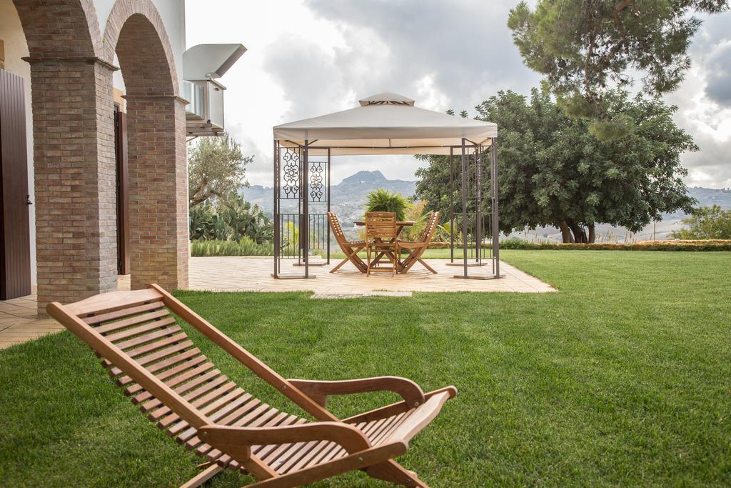 Agriturismo Feudo Muxarello Aragona Exterior foto
