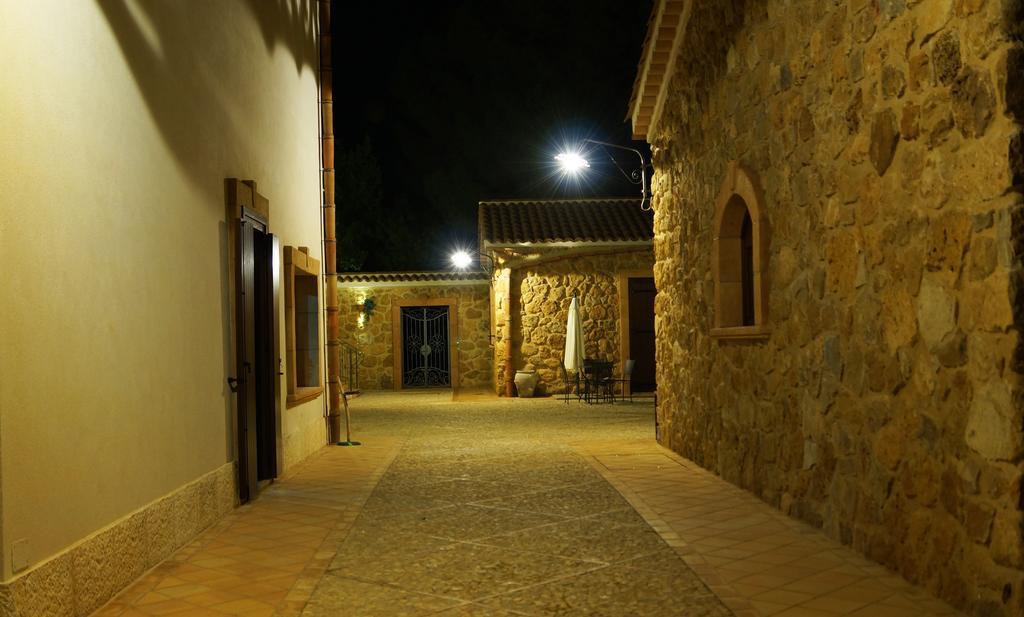Agriturismo Feudo Muxarello Aragona Exterior foto
