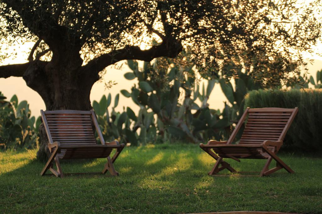 Villa Agriturismo Feudo Muxarello Aragona Exterior foto