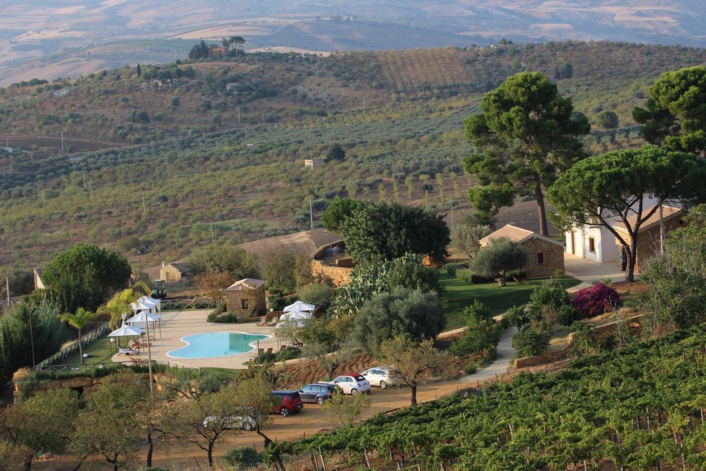 Villa Agriturismo Feudo Muxarello Aragona Exterior foto